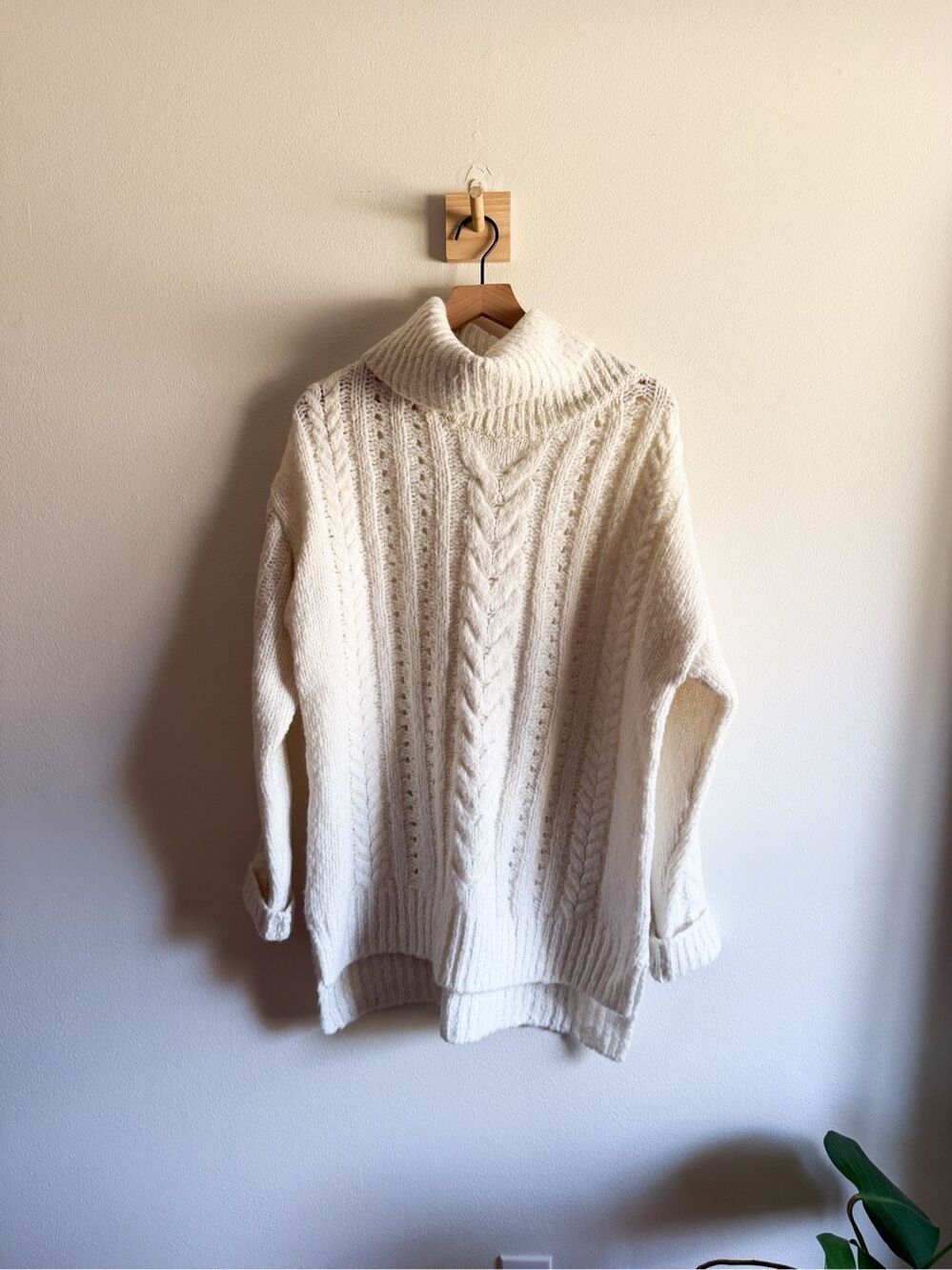Smartwool Cable Knit Cozy Sweater Size L